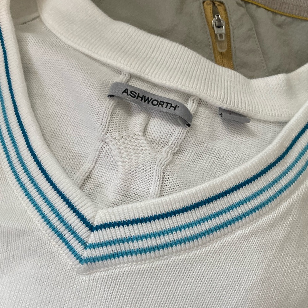 ASHWORTH WHITE WITH BLUE GREEN STRIPES SWEATER